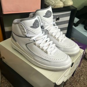 Jordan Retro 2 White Cement